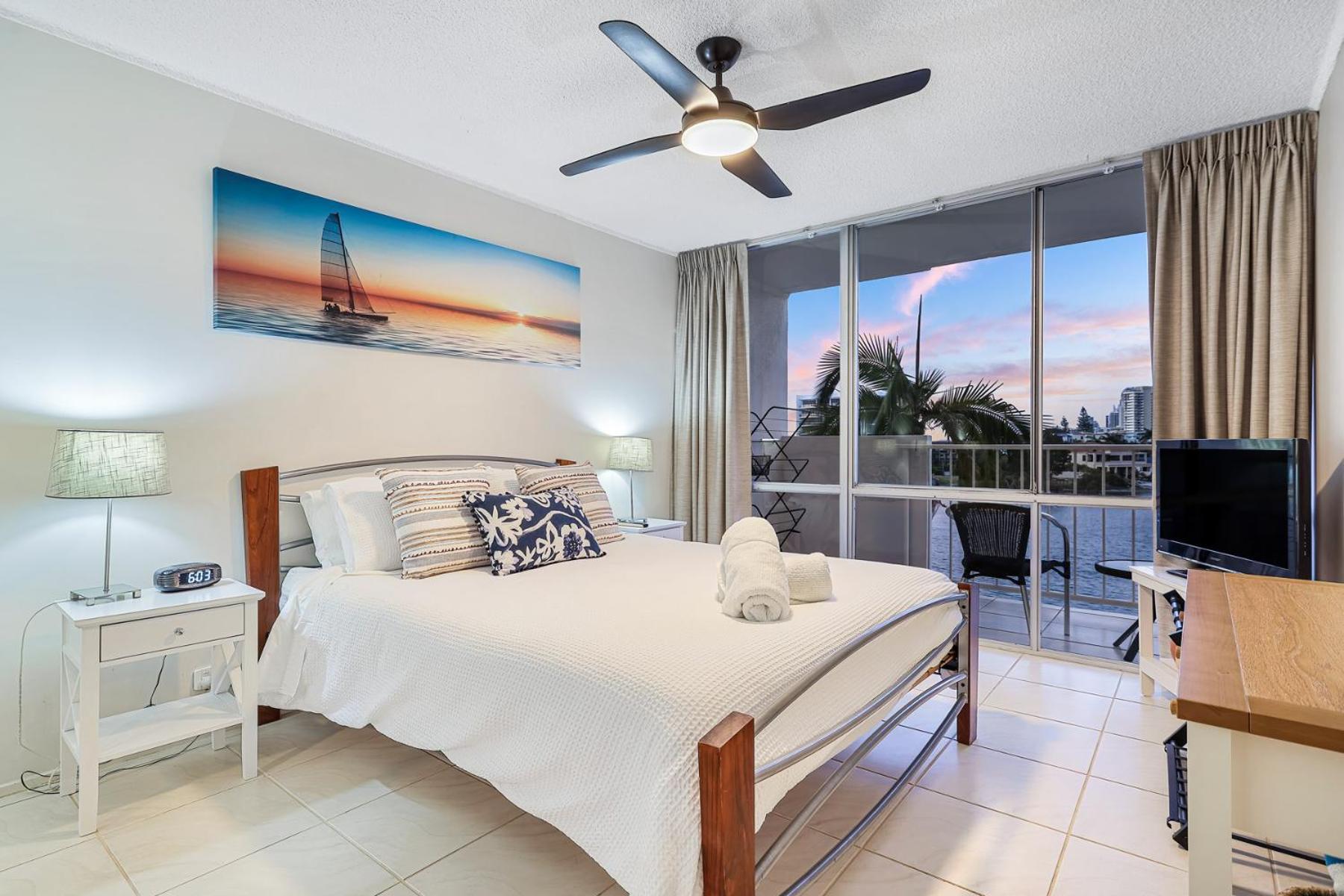 Amazing Water Views Surfers Paradise Гоулд Коуст Екстериор снимка