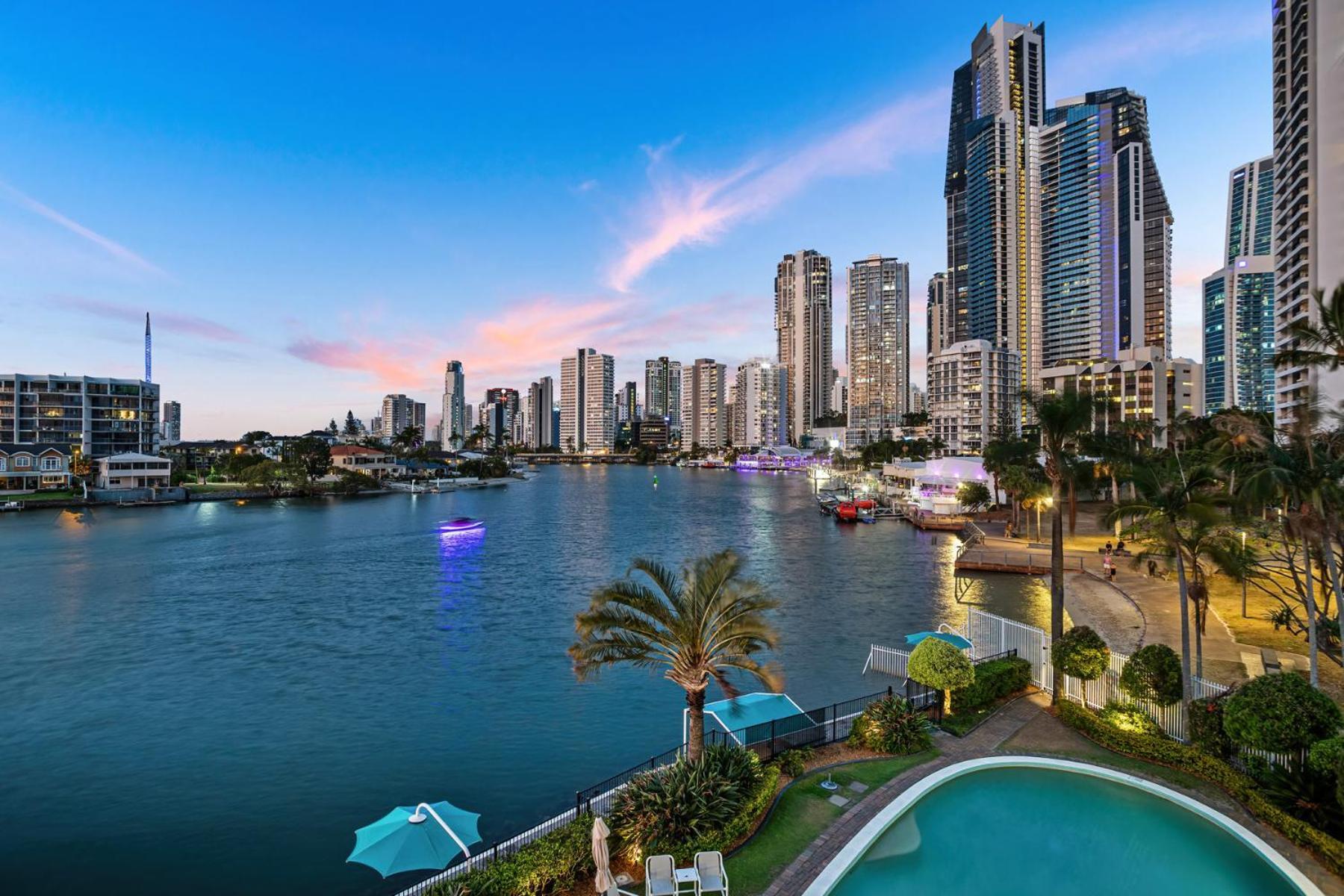 Amazing Water Views Surfers Paradise Гоулд Коуст Екстериор снимка